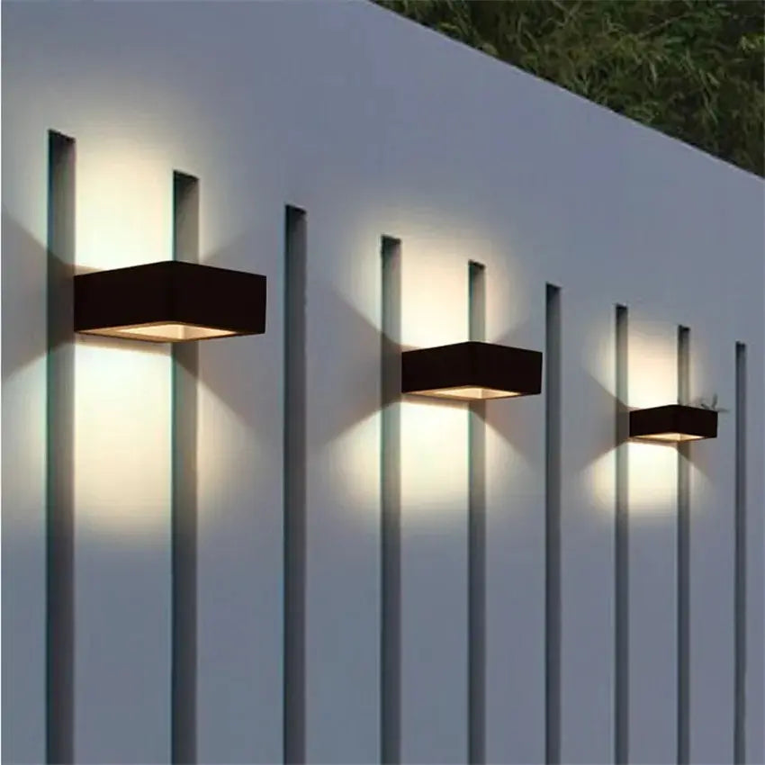 Applique murale extérieure LED IP65 en aluminium avec détecteur de mouvement – QUADRA | Lumylys