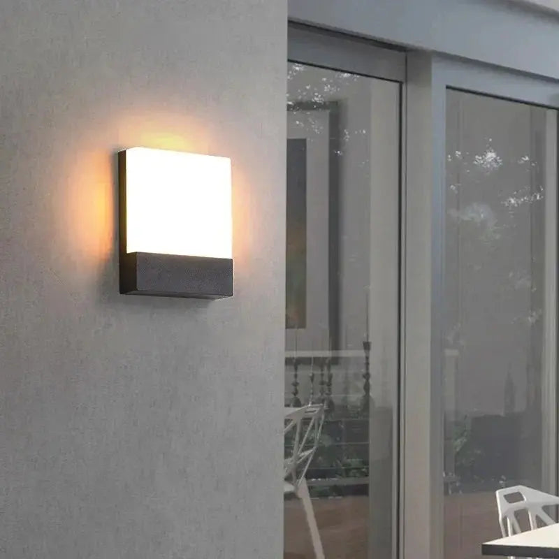 Applique murale extérieure LED IP65 noire, design minimaliste – VIGIA | Lumylys